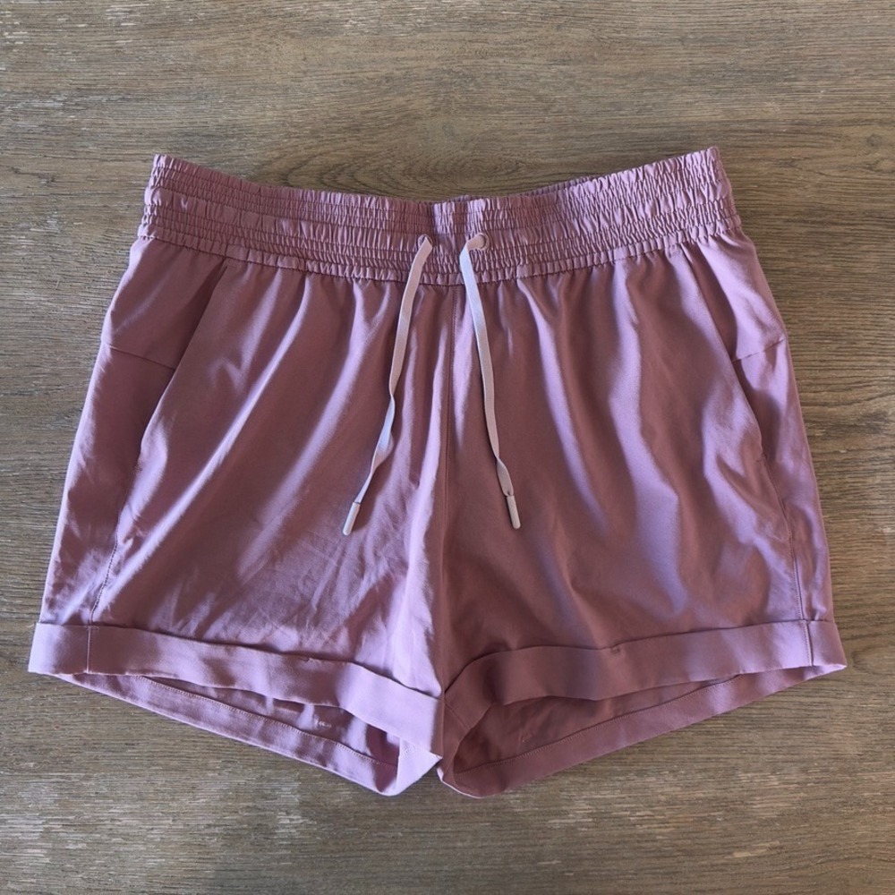 Lululemon Women's Spring Break Away Short-4-way Stretch‎ 3"-Mulberry-Sz 8-W7ASHS